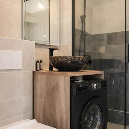 Charming In 12th Arrondissement *